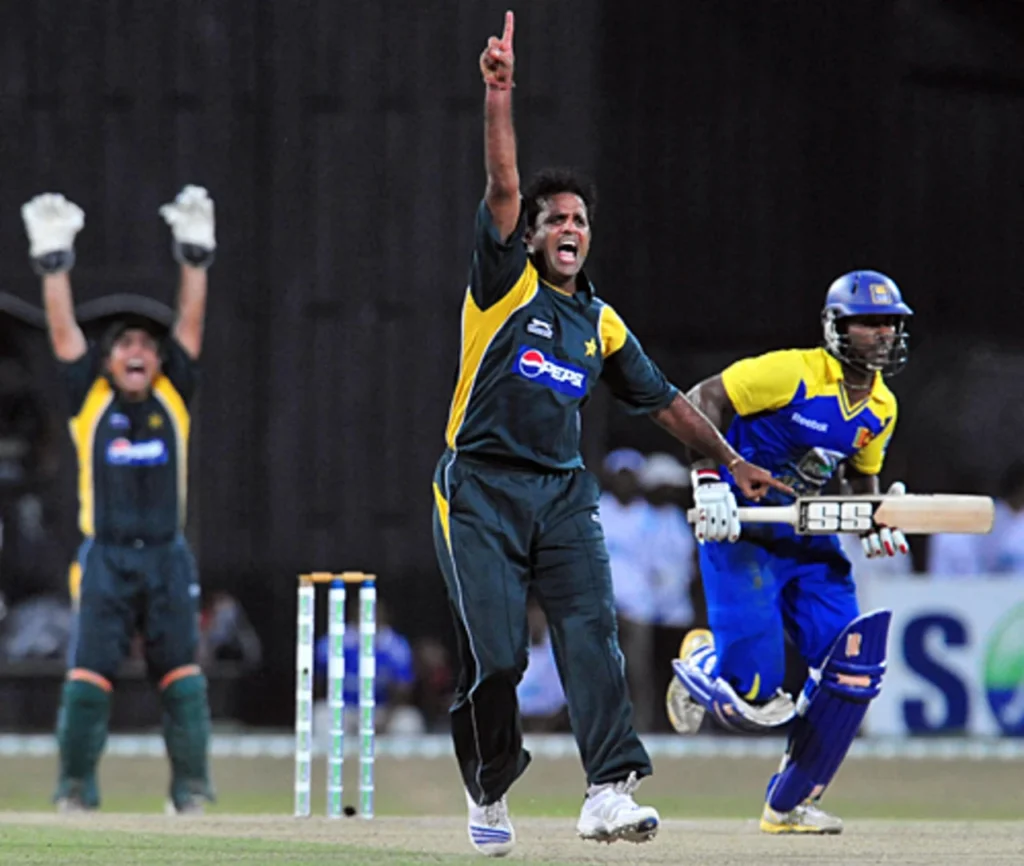 Best Strike Rates for Pakistan Bowlers in ODI Cricket